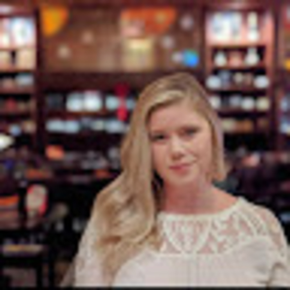 Meet your Posher, Lauren
